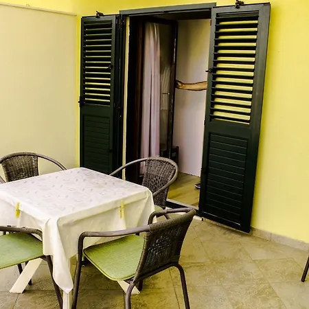 Maslina Apartments Stari Grad  Exterior photo