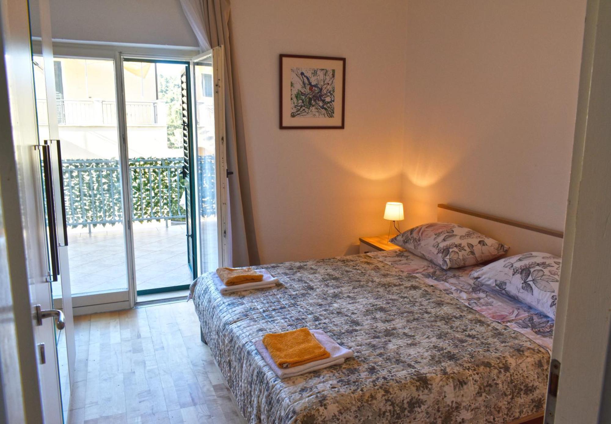 Maslina * Stari Grad (Hvar)