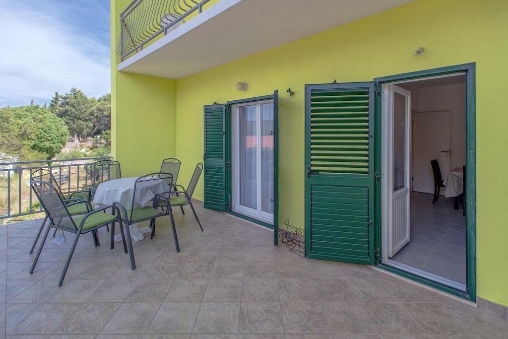 Apartment Maslina *